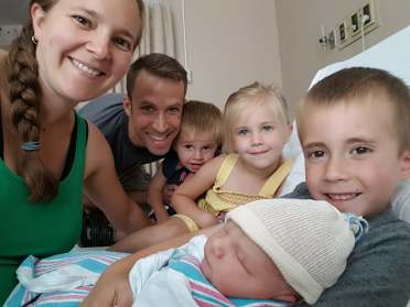 35361760_10101317025916743_6373582376064253952_n